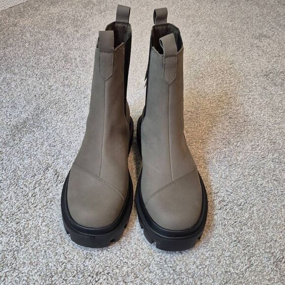 TOMS Women's Rowan Water Resistant Chelsea Boots Cream Size 10 - Picture 2 of 6